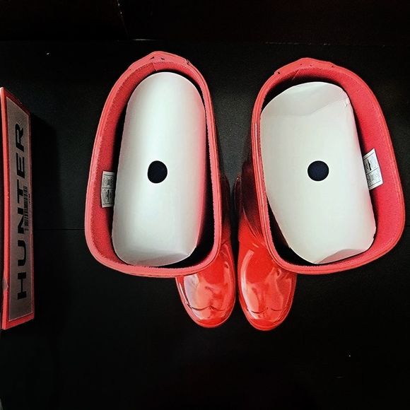 BNWT Hunter Original Tall Rain Boots in Military Red (size 5) - Picture 8 of 16